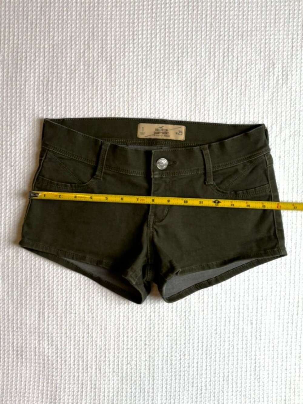 HOLLISTER Olive Green Low-Rise Short Shorts Size 1/25 - Picture 6 of 9